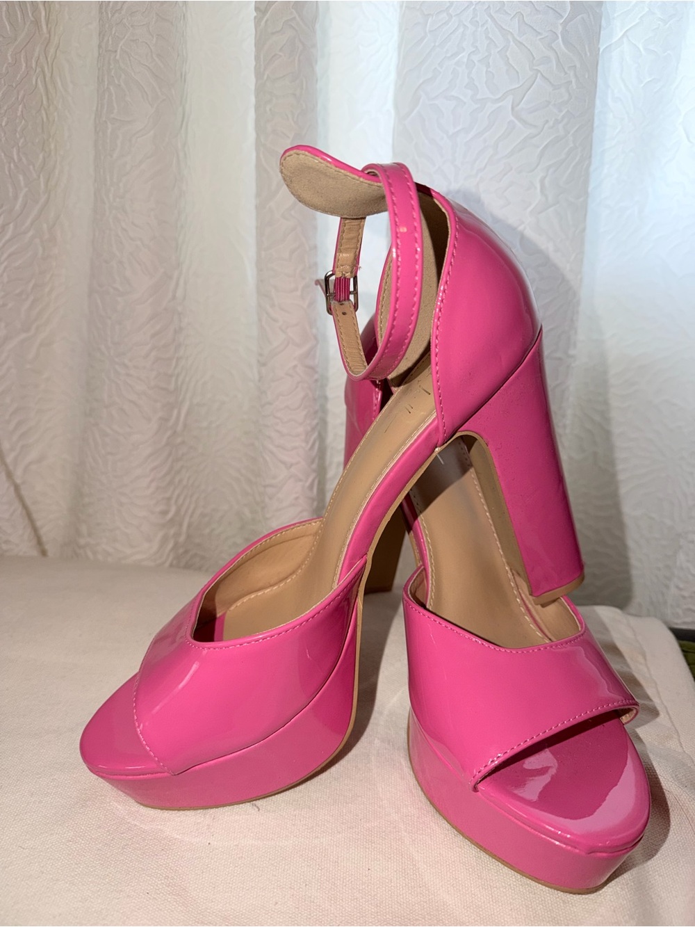 Nicole Miller Glossy Hot Pink Block-Heel Ankle-Strap Sandals - Picture 2 of 3